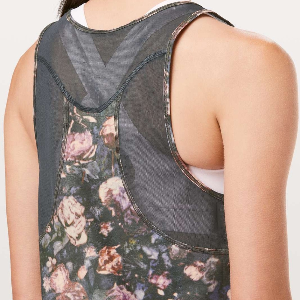 Lululemon Wunder Under Crop II Scallop Pant/Top Set Frosted Rose Multi /Melanite - Picture 9 of 15